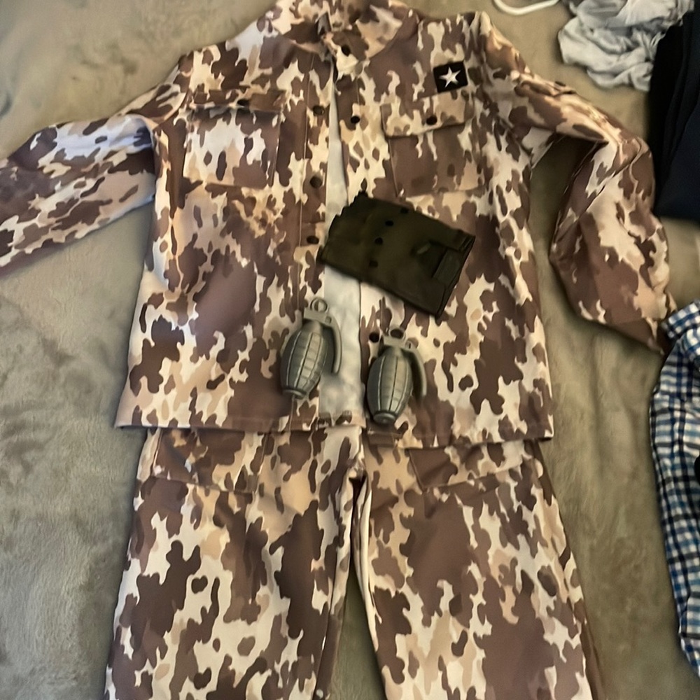 Army Costume with accessories